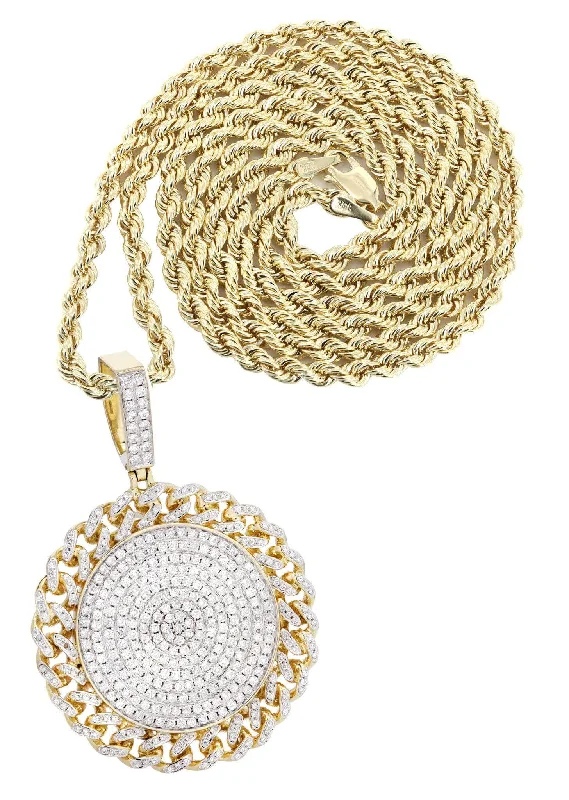 14K Yellow Gold Circle Diamond Necklace Diamond Necklace  | 4.17 Carats